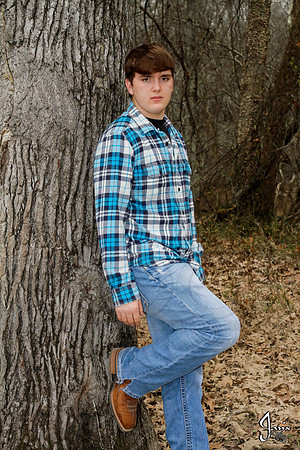 Austin Hicks senior pictures 12-29-13 (�Justin Manning) (�Justin Manning) (�Justin Manning) JWM_0044