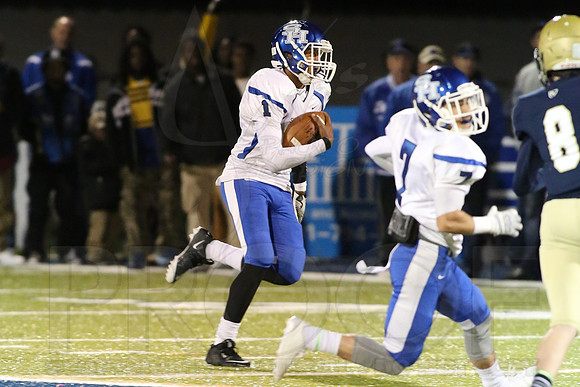 Sylvan Hills @ Pulaski Academy 11-7-2014 (©Justin Manning) JWM_138