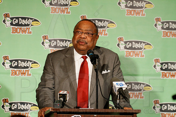 Go Daddy Press Conference & Reception 1-2-12 (Justin Manning)0054