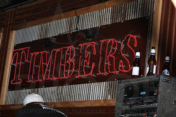 Midnight Hurricanes (Timbers) 9-6-2014 (©Justin Manning) JWM_126