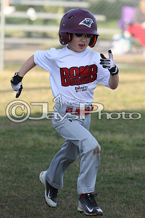 Bomb Squad vs Tigers 6-7 year old (Pitching Machine) 4-27-2015 (©Justin Manning) JWM_0192