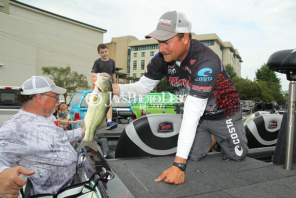Forrest Wood Cup (weigh-in)_1095