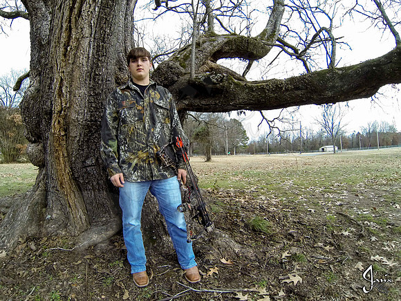 Austin Hicks senior pictures 12-29-13 (�Justin Manning) (�Justin Manning) (�Justin Manning) JWM_0165
