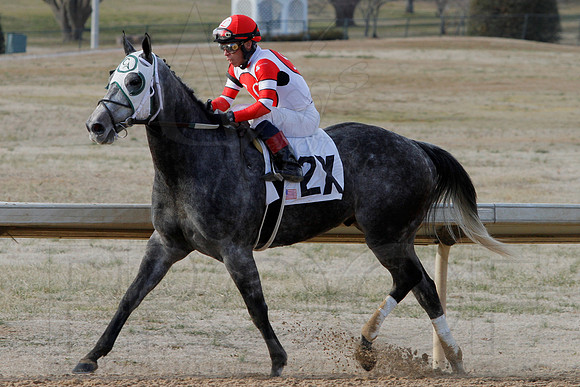 Oaklawn Park (Scenery) 1-26-14 (©Justin Manning) JWM_0114