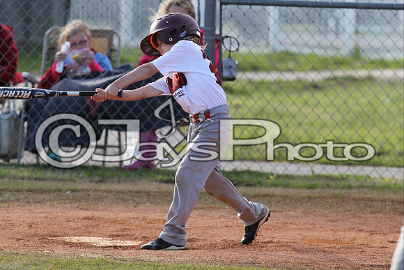 Bomb Squad vs Tigers 6-7 year old (Pitching Machine) 4-27-2015 (©Justin Manning) JWM_0088