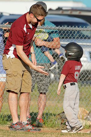 Panthers @ Mets 5-6 year old baseball 4-22-2014 (© Justin Manning) JWM_0076