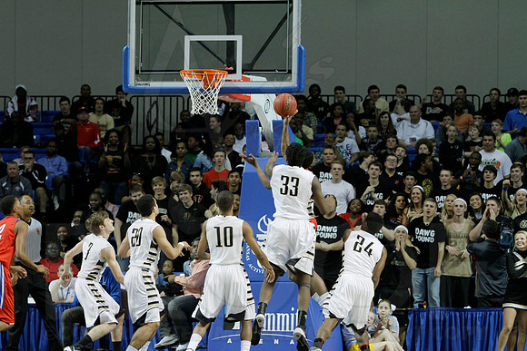 Jonesboro vs. Little Rock Parkview 6A State Boys State Finals 3-15-2014 (© Justin Manning) JWM_0180