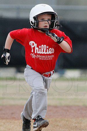 Phillies vs. Razorbacks 5-6 year old baseball 4-3-2014 (© Justin Manning) JWM_0145