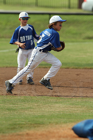 Benton-Midkiff vs. Bryant-Griffin 8 year old (Cal Ripken) 7-20-2014 (©Justin Manning) JWM_292