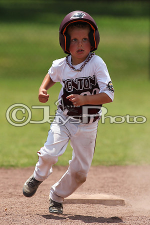 Benton (Cobb) vs. Benton (Jackson) Cal Ripken t-ball All-Stars 7-11-2015 (©Justin Manning) JWM_0054