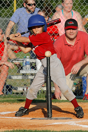 Phillies vs. Razorbacks 5-6 year old baseball 6-3-2014 (© Justin Manning) JWM_0211
