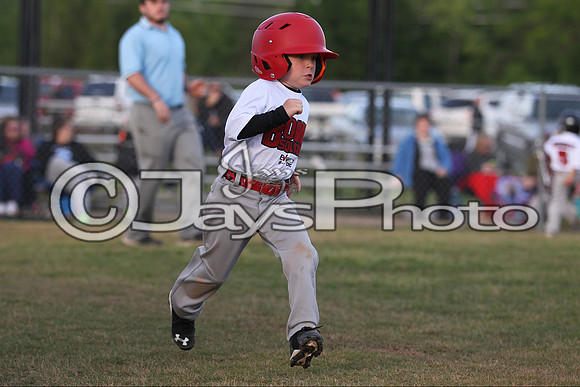 Bomb Squad vs Tigers 6-7 year old (Pitching Machine) 4-27-2015 (©Justin Manning) JWM_0020