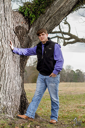Austin Hicks senior pictures 12-29-13 (�Justin Manning) (�Justin Manning) (�Justin Manning) JWM_0023