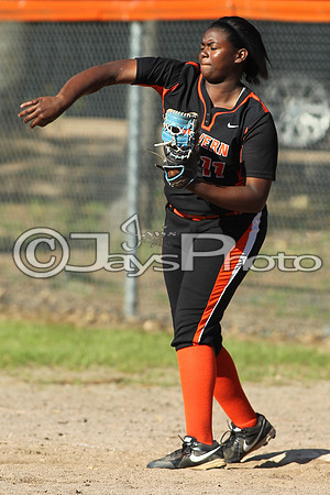 Nashville @ Malvern Softball 4-20-2015 (©Justin Manning) JWM_0256