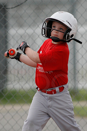 Phillies vs. Razorbacks 5-6 year old baseball 4-3-2014 (© Justin Manning) JWM_0097