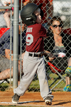 Panthers @ Mets 5-6 year old baseball 4-22-2014 (© Justin Manning) JWM_0051