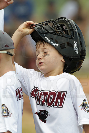 Benton vs. Sylvan Hills 5-6 year old All Stars 7-11-2014 (©Justin Manning) JWM_070