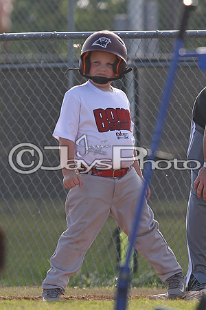 Bomb Squad vs Tigers 6-7 year old (Pitching Machine) 4-27-2015 (©Justin Manning) JWM_0147