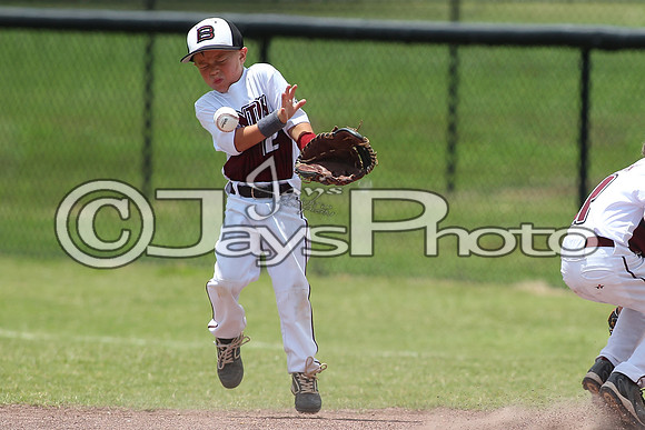 Benton (Cobb) vs. Benton (Jackson) Cal Ripken t-ball All-Stars 7-11-2015 (©Justin Manning) JWM_0013