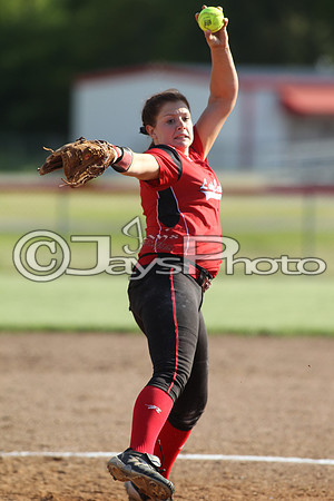 Bauxite @ Harmony Grove softball 4-21-2015 (©Justin Manning) JWM_0287