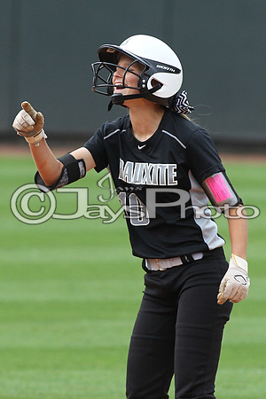 4A State Softball Finals Bauxite vs. Mena 5-22-2015 (©Justin Manning) JWM_0255