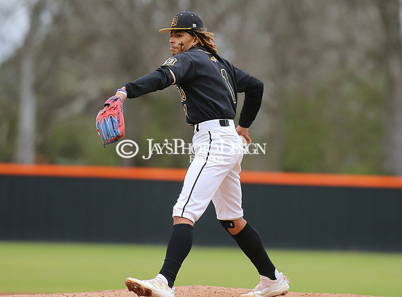 Dequeen @ Malvern baseball 3-18-22_JWM_0117