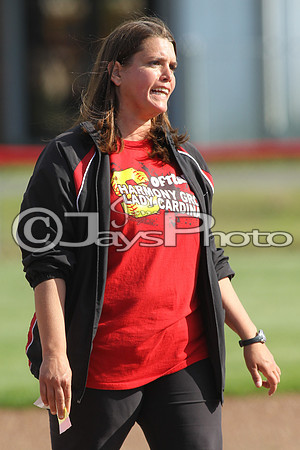 Bauxite @ Harmony Grove softball 4-21-2015 (©Justin Manning) JWM_0163