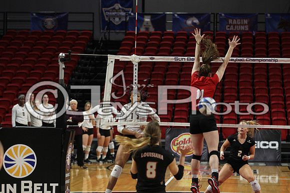 Louisiana vs. Texas State 11-18-17_JWM0041