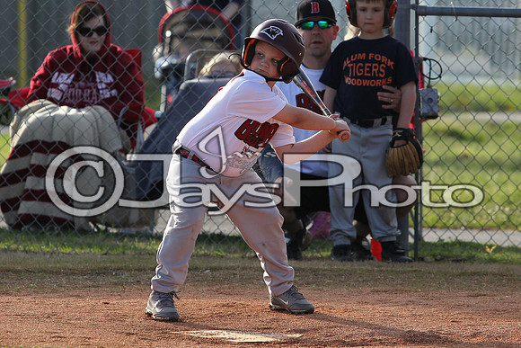 Bomb Squad vs Tigers 6-7 year old (Pitching Machine) 4-27-2015 (©Justin Manning) JWM_0109