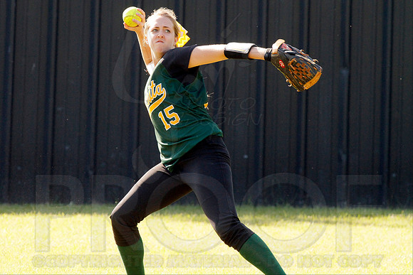 Ouachita @ Malvern Softball 5-6-2014 (© Justin Manning) JWM_0059