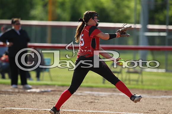 Bauxite @ Harmony Grove softball 4-21-2015 (©Justin Manning) JWM_0200
