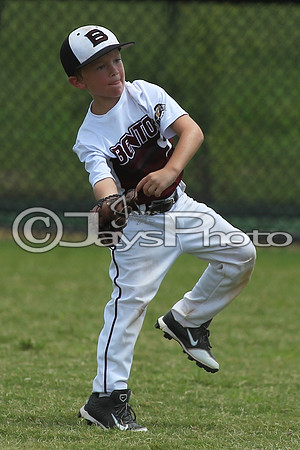 Benton vs. Harrison Cal Ripken t-ball All-Stars 7-10-2015 (©Justin Manning) JWM_0176