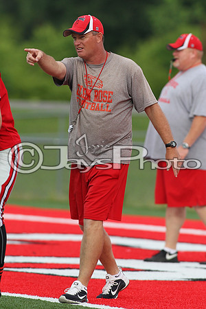 Glen Rose towel game (preseason football red-white game) 5-28-2015 (©Justin Manning) JWM_0132