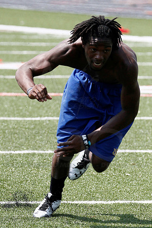 ArkansasVarsity Combine 5-26-12(Justin Manning)081