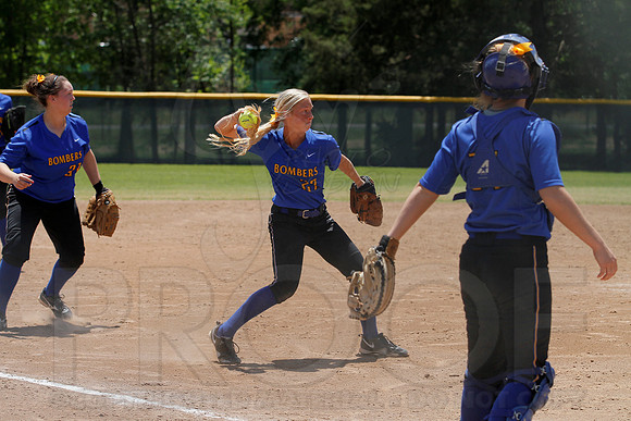 Benton vs. Mountain Home 6A State Softball Playoffs 5-11-13 (© Justin Manning) JWM0232