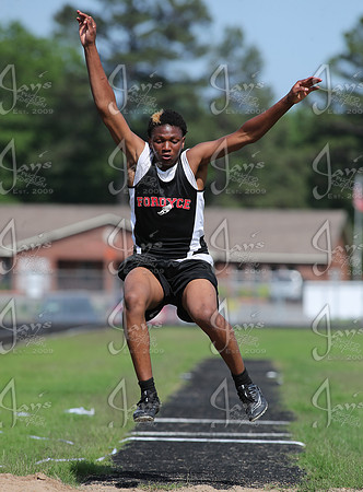 2A Region 8 District Track Meet 4-28-25_JWM_0641