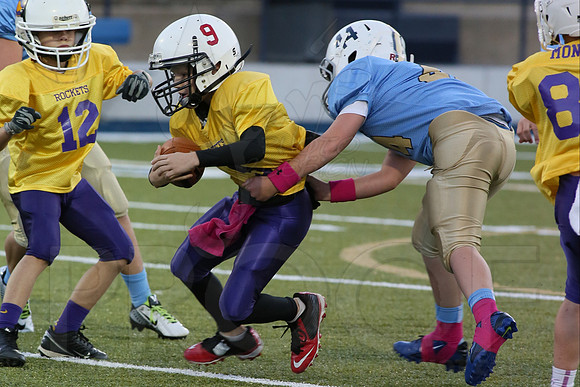 Catholic @ Pulaski Academy (Peewee) 10-14-2014 (©Justin Manning) JWM_0046