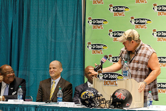 Go Daddy Press Conference (Larry the Cable Guy) & Mayor Luncheon 1-4-13 (Justin Manning)0086