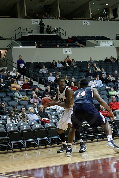 FAU @ UALR 1-24-13 (Justin Manning)0096