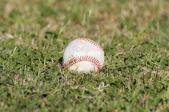 Benton (Freshman) @ Glen Rose 4-23-12(Justin Manning)092
