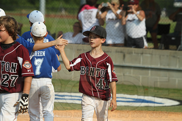Benton-Midkiff vs. Bryant-Griffin 8 year old (Cal Ripken) 7-20-2014 (©Justin Manning) JWM_400