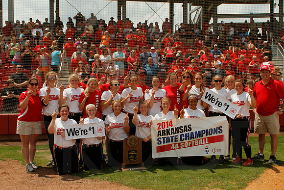 4A State Finals Softball Mena vs. Brookland 5-24-2014 (© Justin Manning) JWM_0520