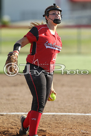 Bauxite @ Harmony Grove softball 4-21-2015 (©Justin Manning) JWM_0297