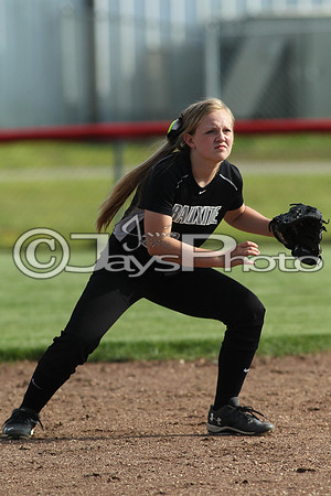 Bauxite @ Harmony Grove softball 4-21-2015 (©Justin Manning) JWM_0106
