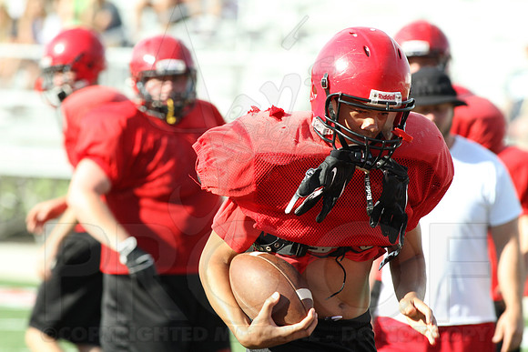 Harmony Grove Football Team Camp (Practice) 7-15-2014 (©Justin Manning) JWM_023