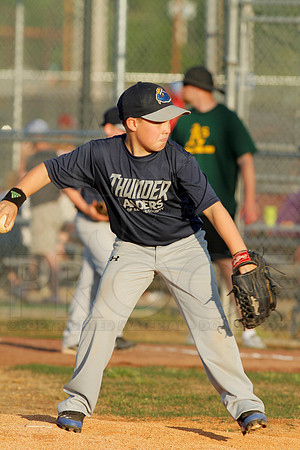 Thunder vs. A's 9-10 year old baseball 4-22-2014 (© Justin Manning) JWM_0059