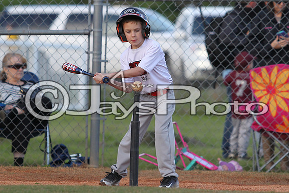 Bomb Squad vs Tigers 6-7 year old (Pitching Machine) 4-27-2015 (©Justin Manning) JWM_0045