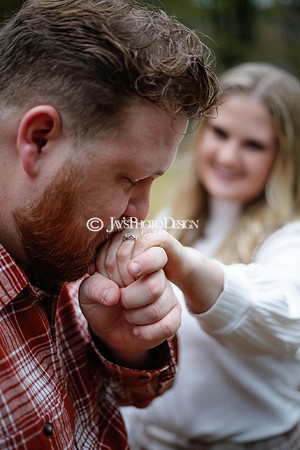Aaron & Rebekah (Engagment Photos) 11-25-22_JWM_0252