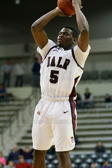 FAU @ UALR 1-24-13 (Justin Manning)0055
