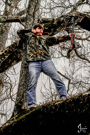 Austin Hicks senior pictures 12-29-13 (�Justin Manning) (�Justin Manning) (�Justin Manning) JWM_0080